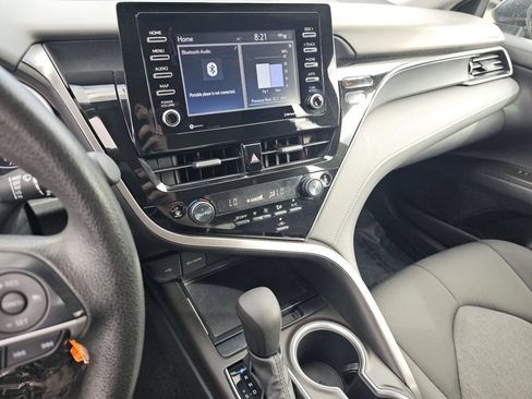 Used 2024 Toyota Camry LE FWD image 31