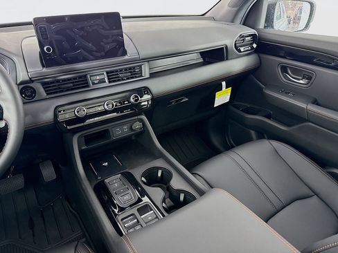 New 2025 Honda Pilot TrailSport image 23