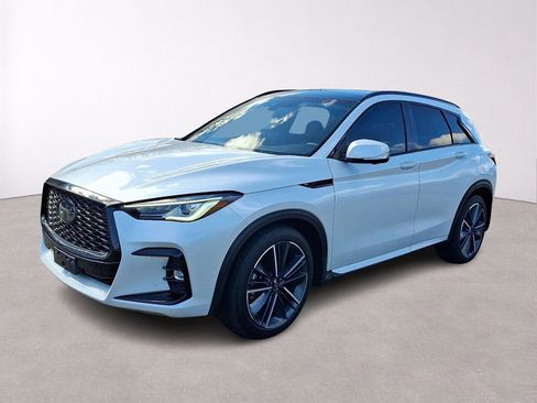 Used 2023 INFINITI QX50 Sport AWD/4WD image 3