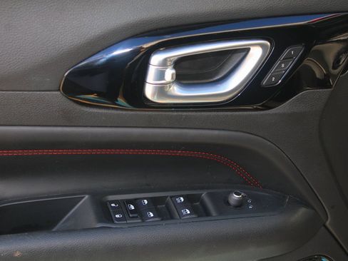 Used 2022 Jeep Compass Trailhawk w/ Trailhawk Elite Group image 14