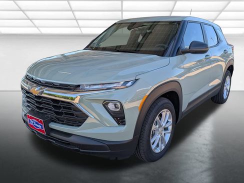 New 2026 Chevrolet TrailBlazer LS w/ LS Convenience Package FWD image 25