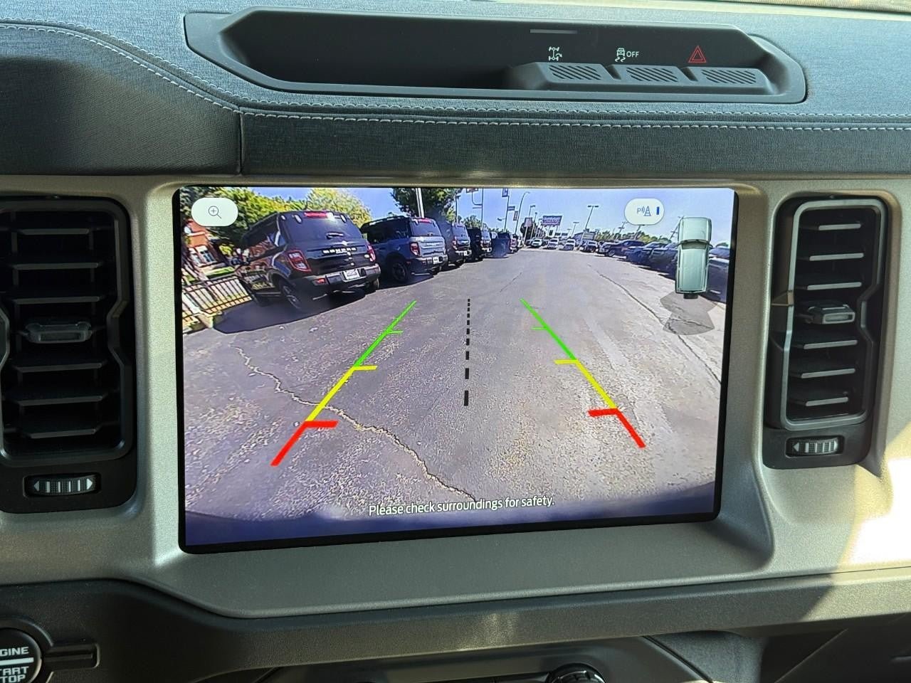 Used 2025 Ford Bronco Outer Banks AWD/4WD image 21