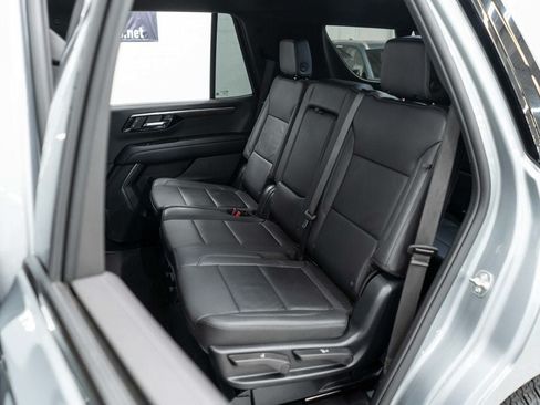 Used 2025 Chevrolet Tahoe Z71 AWD/4WD image 14