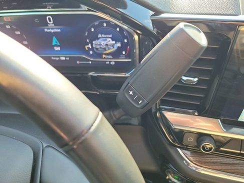 Used 2025 Chevrolet Silverado 2500 LT w/ Safety Package image 33