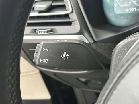 Used 2023 BMW X4 xDrive30i w/ M Sport Package image 25