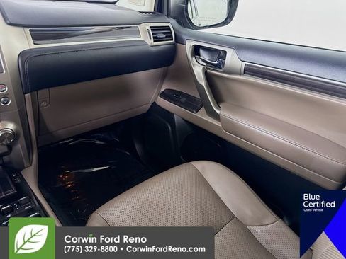 Used 2020 Lexus GX 460 Luxury w/ Off Road Package image 28