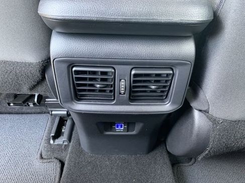 Certified 2025 Toyota RAV4 LE FWD image 31