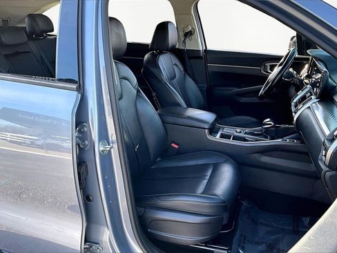 Used 2021 Kia Sorento S image 7