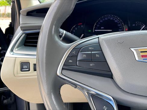 Used 2019 Cadillac XT5 Luxury FWD image 21