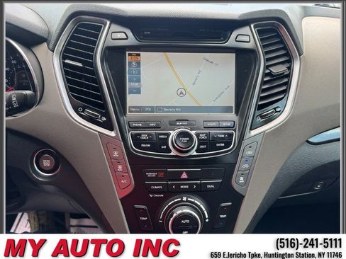 Used 2015 Hyundai Santa Fe GLS w/ Option Group 03 AWD/4WD image 17
