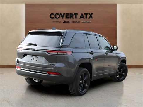 New 2025 Jeep Grand Cherokee Limited w/ Black Appearance Package image 5