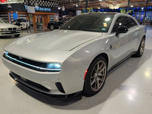Used 2024 Dodge Charger Daytona Scat Pack w/ Plus Group AWD/4WD image 1