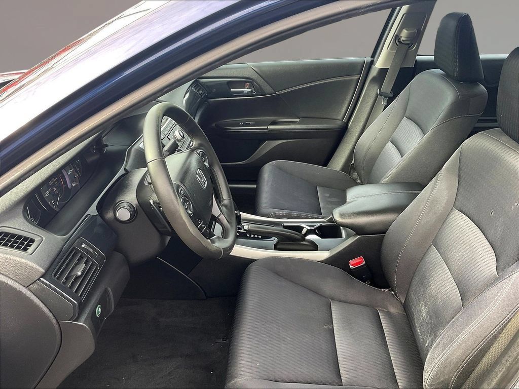 Used 2015 Honda Accord Sport image 19
