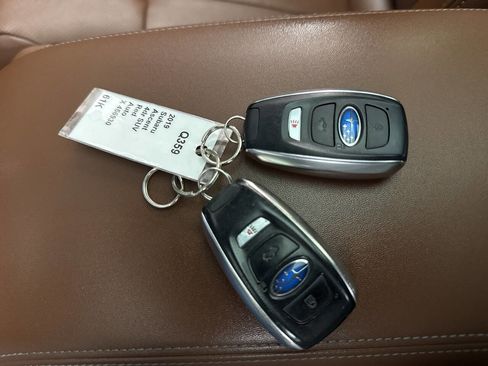 Used 2019 Subaru Ascent Touring w/ Popular Package #2 image 28