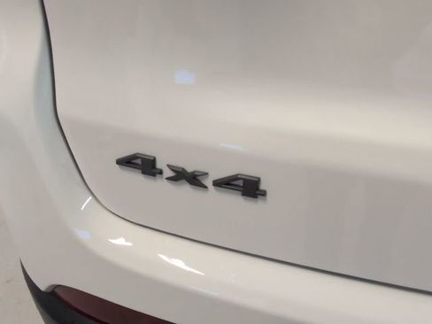 New 2026 Jeep Compass Latitude image 28