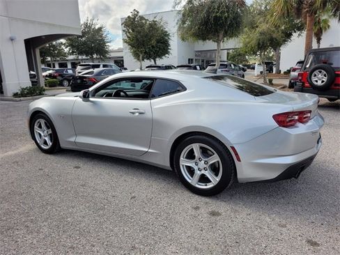 Used 2019 Chevrolet Camaro LT image 9