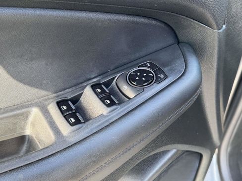 Used 2022 Ford Edge SE image 16