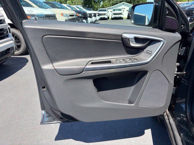 Used 2013 Volvo XC60 3.2 AWD/4WD image 11