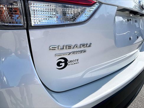 Used 2023 Subaru Forester Premium AWD/4WD image 9