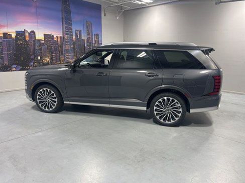 New 2026 Hyundai Palisade Calligraphy FWD image 4