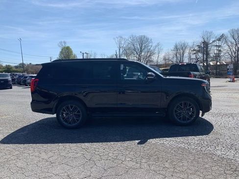 New 2026 Ford Expedition Platinum w/ Stealth Appearance Package image 11