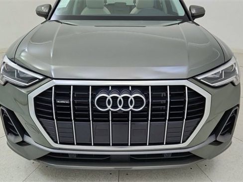 Used 2024 Audi Q3 2.0T Premium Plus image 8