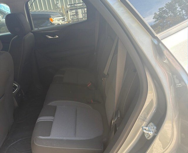 Used 2025 Chevrolet Blazer LT w/ Midnight/Sport Edition FWD image 2