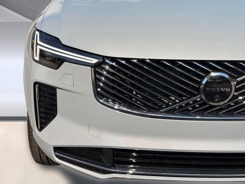 New 2026 Volvo XC90 B6 Plus w/ Protection Package image 20