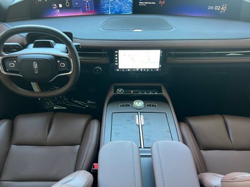 New 2026 Lincoln Navigator L Reserve AWD/4WD image 10