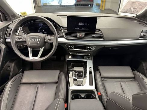 Used 2025 Audi Q5 2.0T Premium Plus w/ Premium Plus Package AWD/4WD image 15