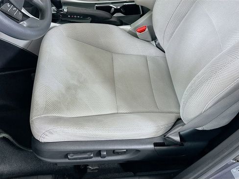 Used 2017 Honda Accord EX image 19