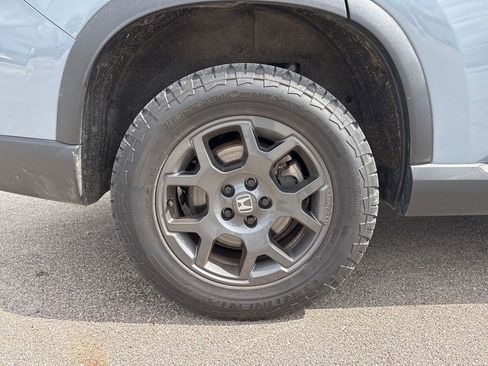 Used 2024 Honda Pilot TrailSport image 9