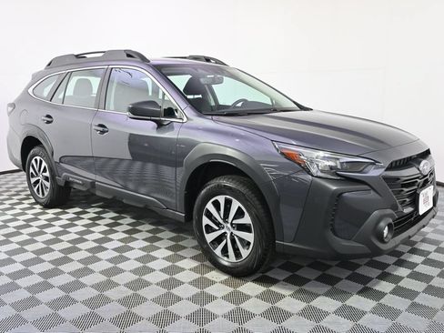Used 2024 Subaru Outback AWD/4WD image 8