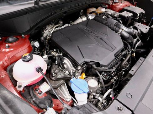 Certified 2025 Hyundai Santa Fe SEL image 17