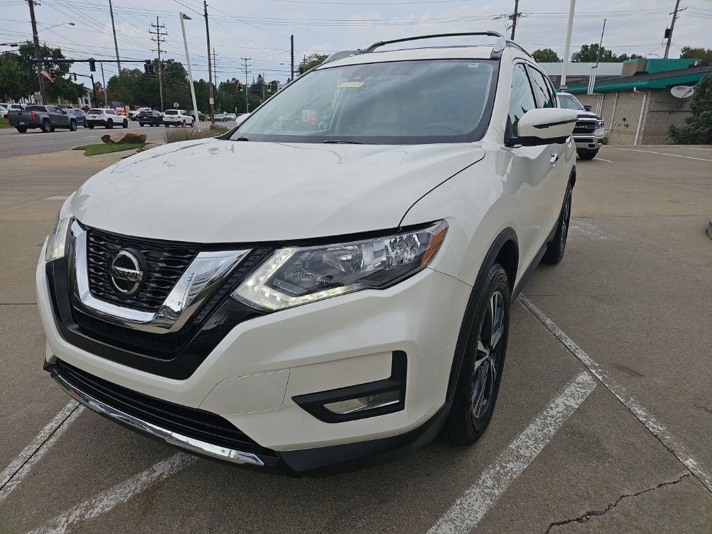 Used 2020 Nissan Rogue SV w/ Sun & Sound Touring Package AWD/4WD image 8
