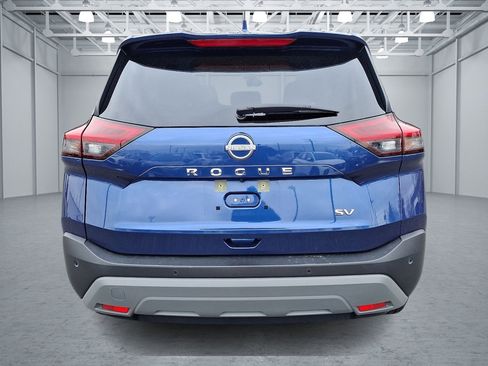 Used 2023 Nissan Rogue SV image 4