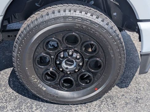 New 2026 Ford F350 Lariat w/ Black Appearance Package image 18