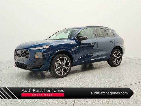 New 2026 Audi Q3 quattro 2.0T AWD/4WD image 1
