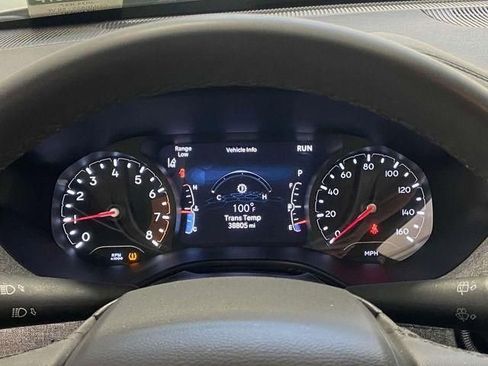 Used 2024 Jeep Compass Latitude image 25