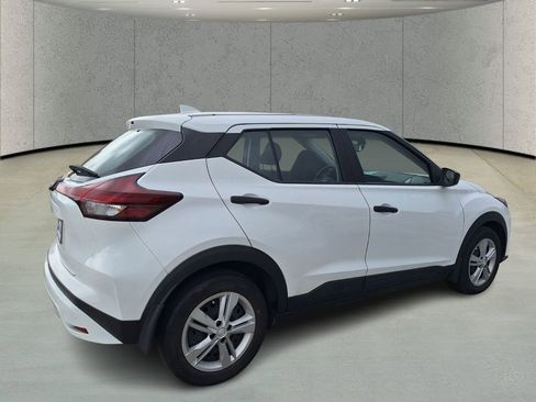 Used 2024 Nissan Kicks S image 5