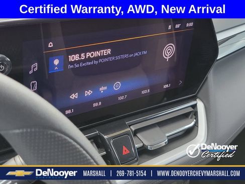 Used 2025 Chevrolet TrailBlazer LT AWD/4WD image 17