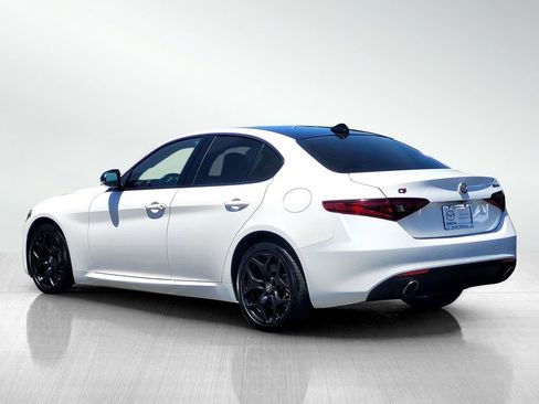 Used 2021 Alfa Romeo Giulia Sprint w/ Nero Edizione AWD/4WD image 6