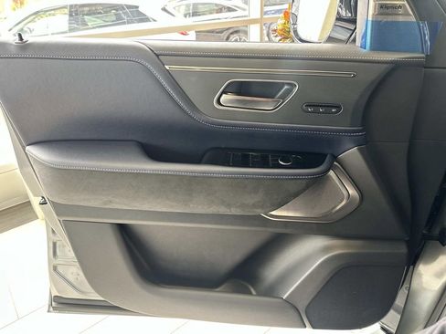 New 2026 INFINITI QX80 4WD w/ Sport Exterior Package image 9