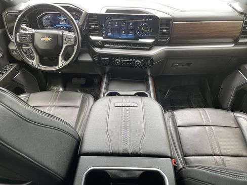 Used 2024 Chevrolet Silverado 2500 High Country w/ High Country Premium Package AWD/4WD image 12