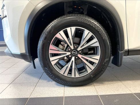 Used 2023 Nissan Rogue SV w/ SV Premium B Package AWD/4WD image 7