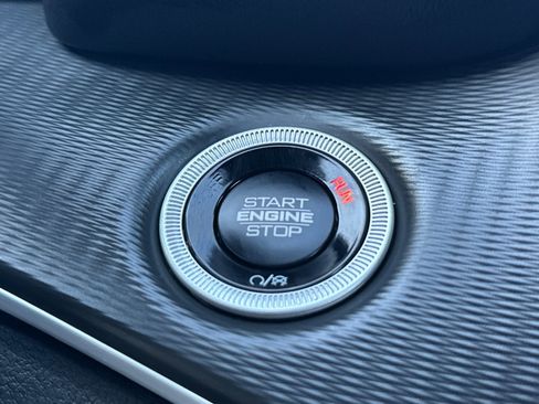 New 2025 Jeep Grand Cherokee Laredo X w/ Luxury Tech Group I image 22