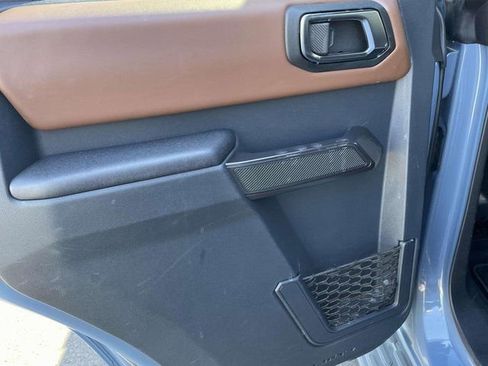 Used 2024 Ford Bronco Outer Banks image 9