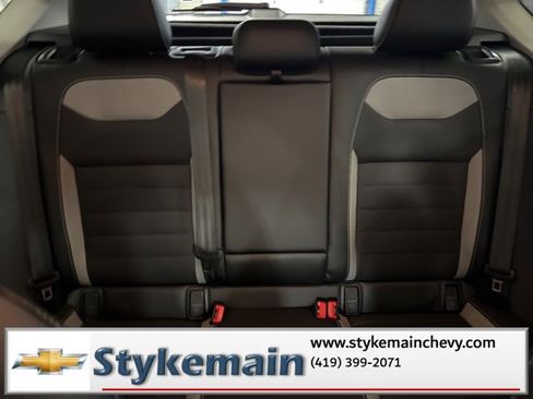 Used 2022 Volkswagen Taos SEL image 50