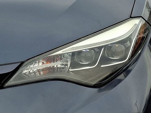 Used 2018 Toyota Corolla SE image 9