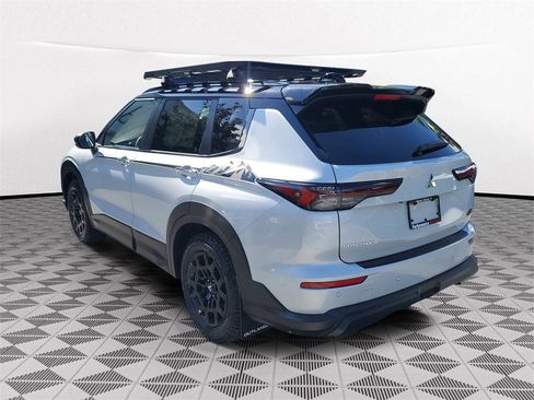 New 2026 Mitsubishi Outlander Trail Edition image 4